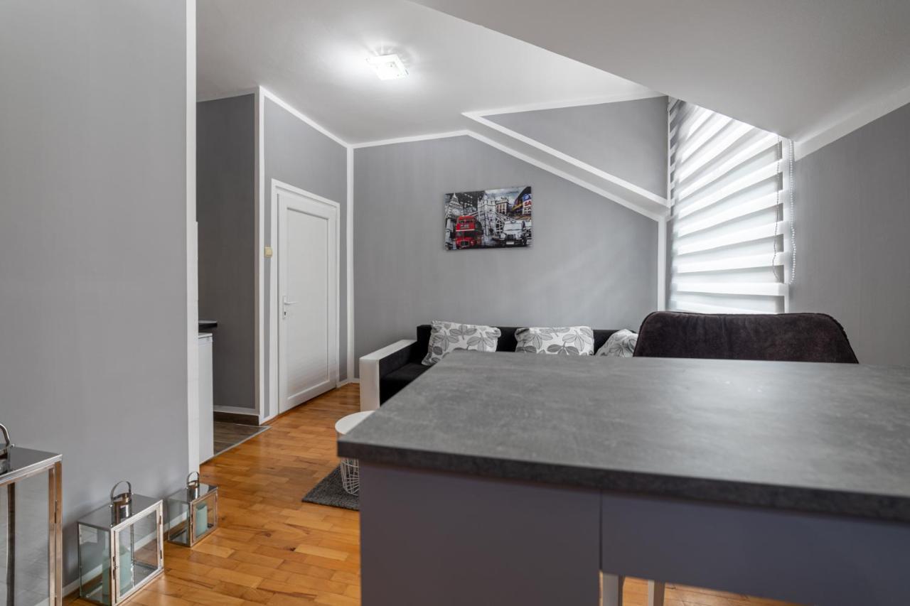 Delux Apartmani Požarevac Buitenkant foto