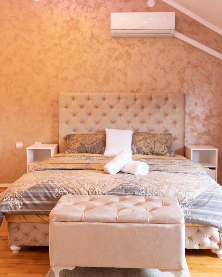 Delux Apartmani Požarevac Buitenkant foto