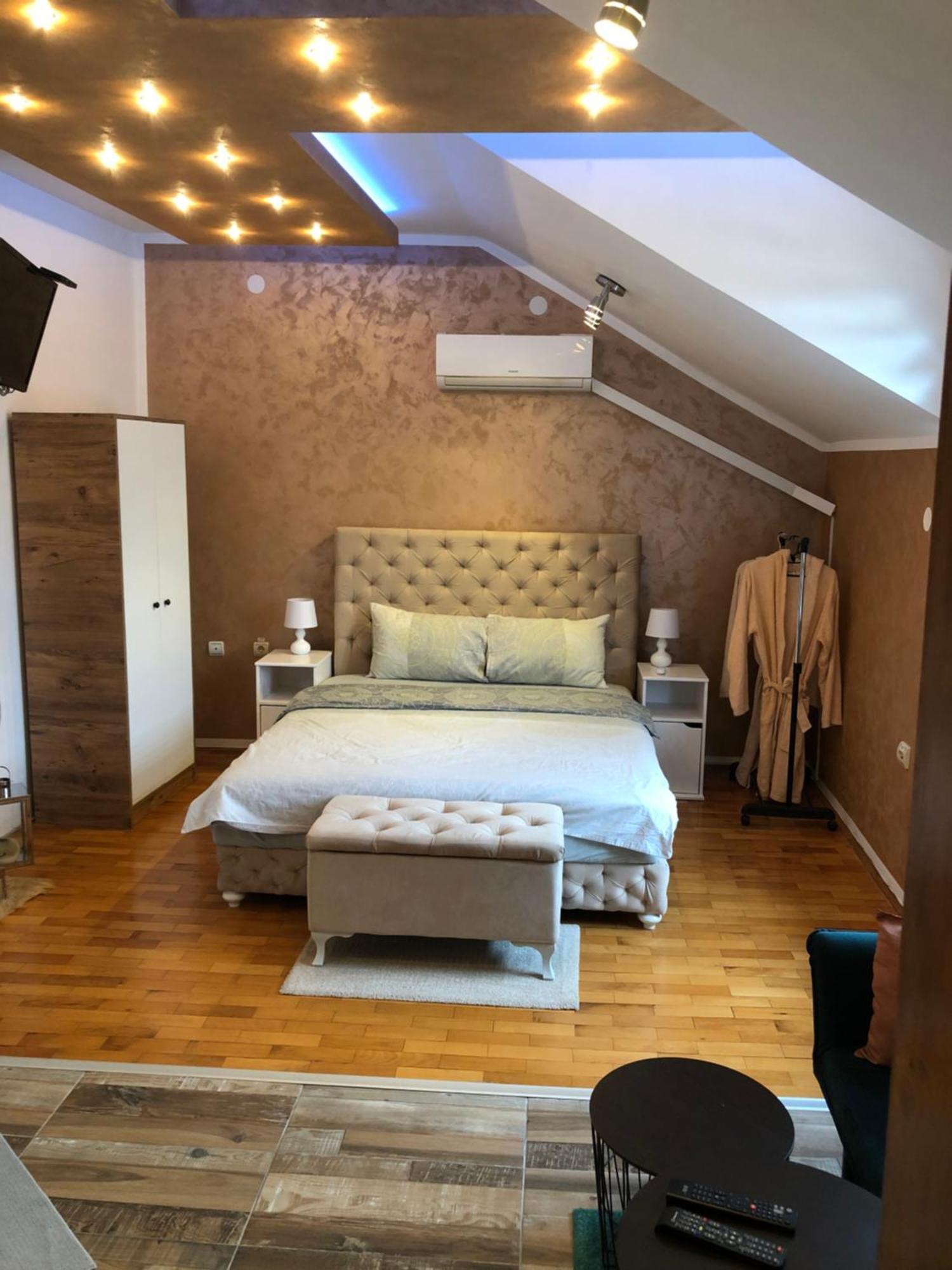Delux Apartmani Požarevac Buitenkant foto